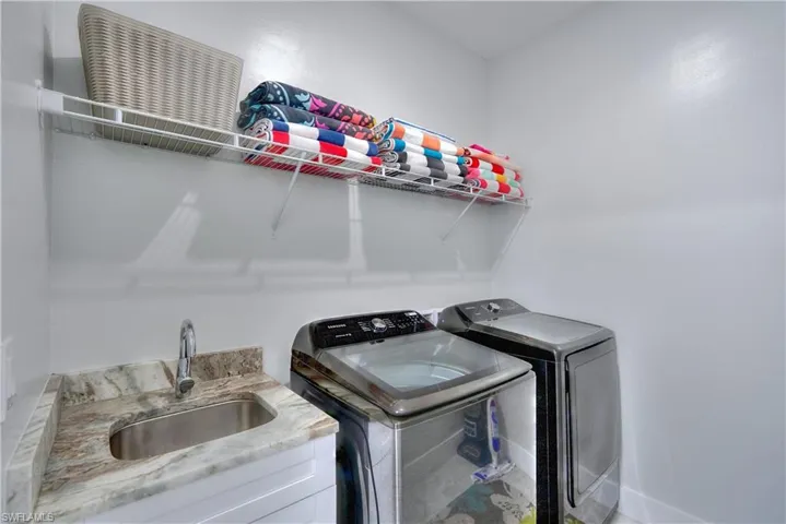 225 Nw 1st St, Cape Coral, Florida 33993