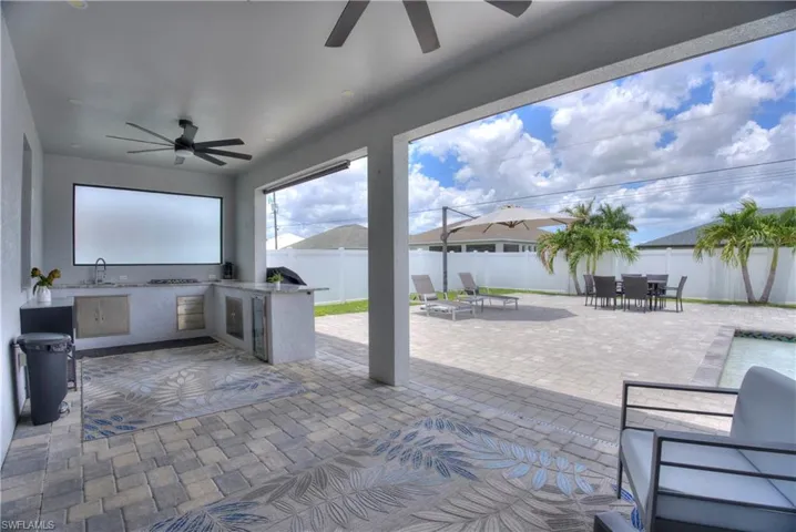 225 Nw 1st St, Cape Coral, Florida 33993
