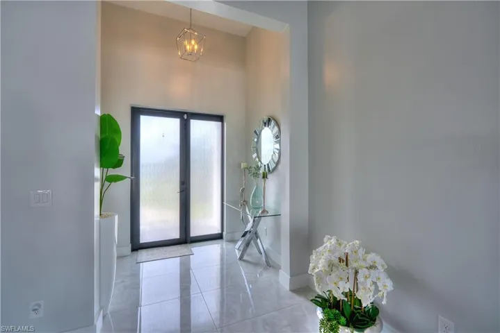 225 Nw 1st St, Cape Coral, Florida 33993
