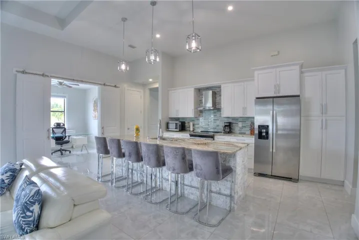 225 Nw 1st St, Cape Coral, Florida 33993