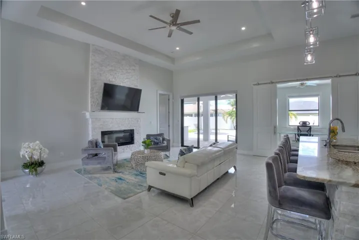 225 Nw 1st St, Cape Coral, Florida 33993