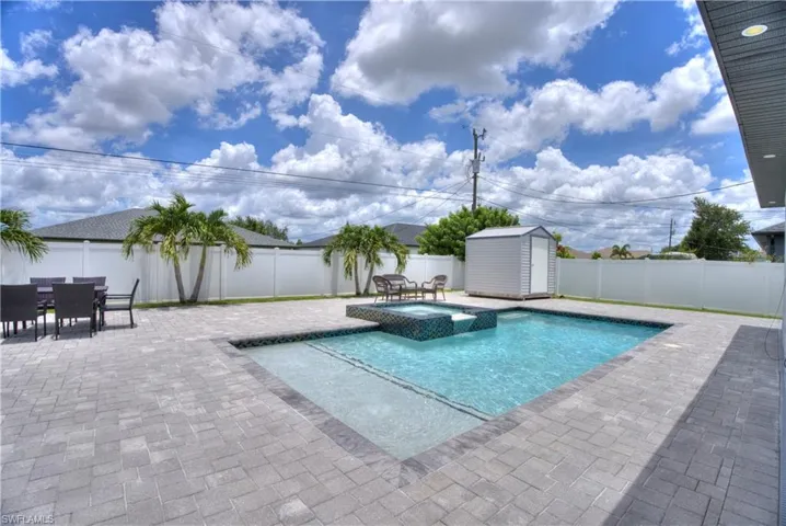225 Nw 1st St, Cape Coral, Florida 33993