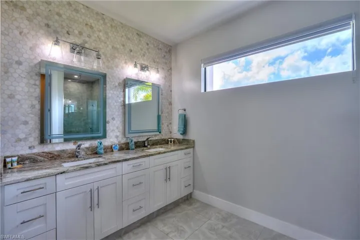 225 Nw 1st St, Cape Coral, Florida 33993