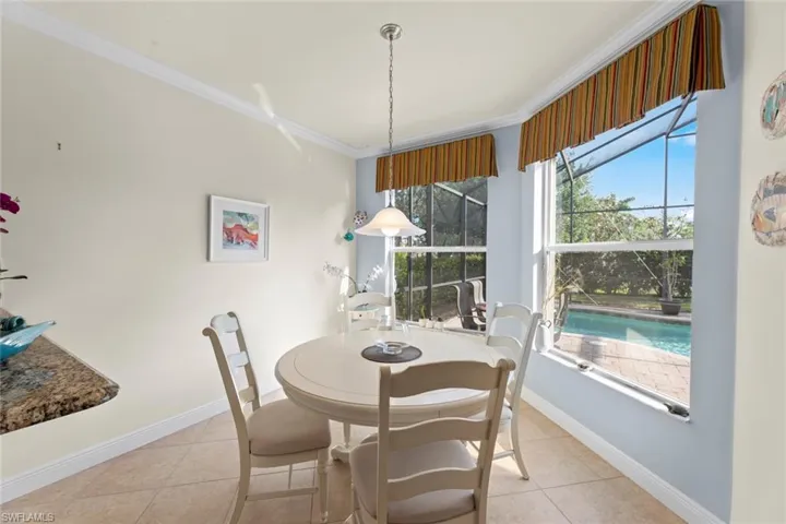 Breakfast area
