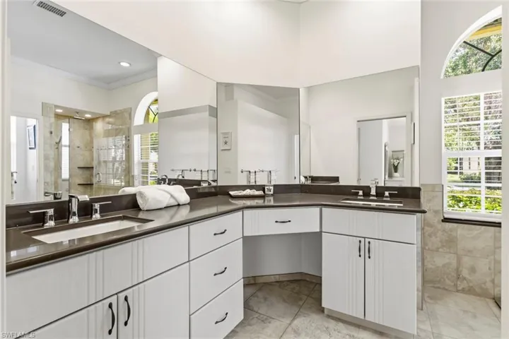 7538 Citrus Hill Ln, Naples, Florida 34109