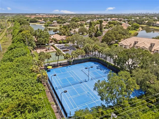7538 Citrus Hill Ln, Naples, Florida 34109