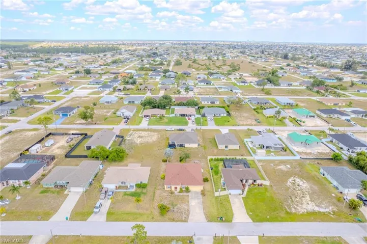 2145 Nw 22nd Pl, Cape Coral Fl 33993
