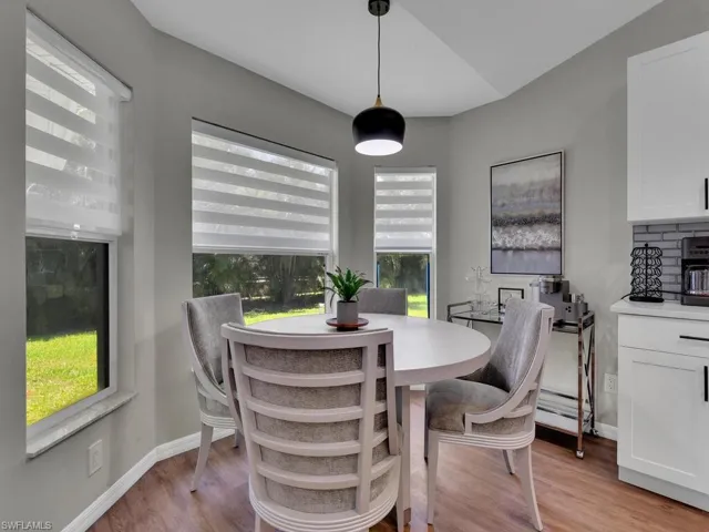 Breakfast Nook