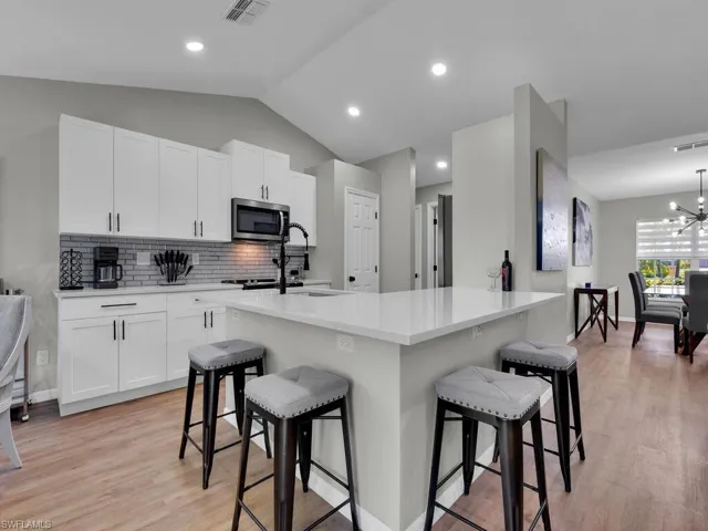 L-Shaped Breakfast Bar