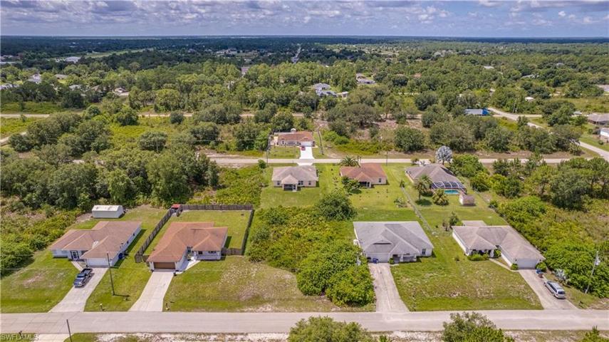 2611  56th W ST, Lehigh Acres, FL 33971