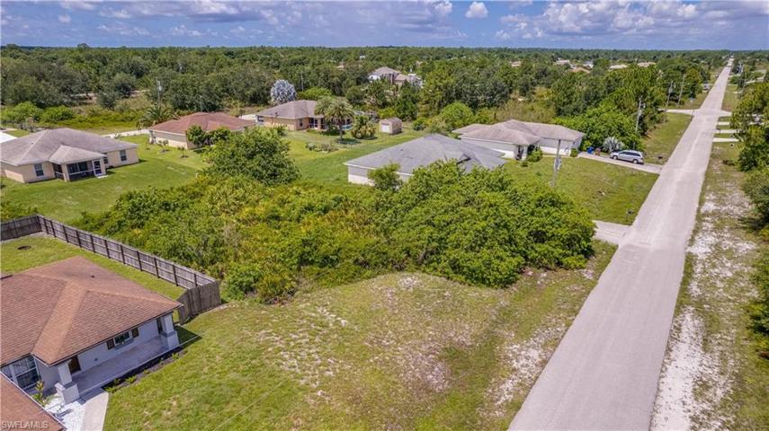 2611  56th W ST, Lehigh Acres, FL 33971
