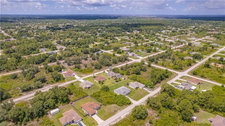 2611  56th W ST, Lehigh Acres, FL 33971