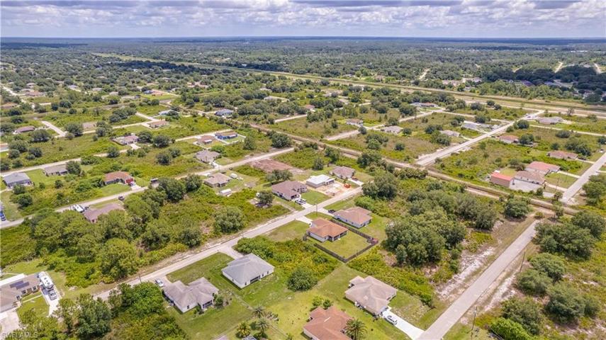 2611  56th W ST, Lehigh Acres, FL 33971