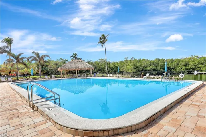 11  Bluebill  AVE, Naples, FL 34108