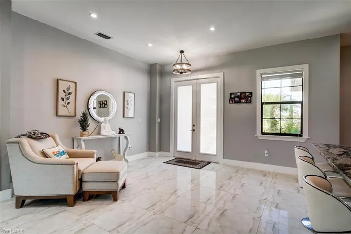 2661 43rd Ave Ne, Naples, Florida 34120