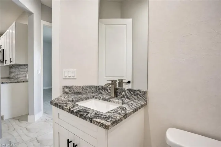 2661 43rd Ave Ne, Naples, Florida 34120