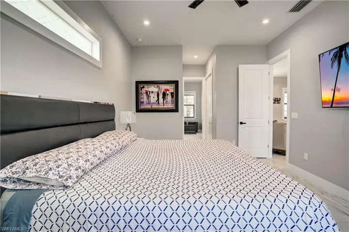 2661 43rd Ave Ne, Naples, Florida 34120
