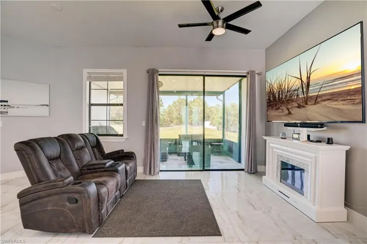 2661 43rd Ave Ne, Naples, Florida 34120