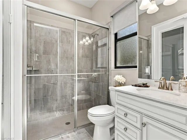 2227 Somerset Pl, Naples, Florida 34120