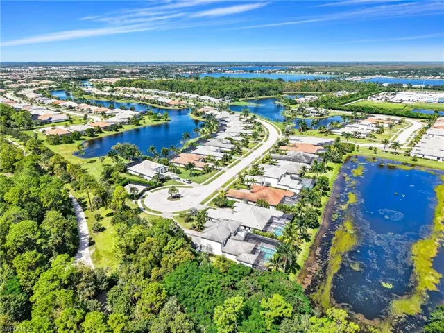 2227 Somerset Pl, Naples, Florida 34120