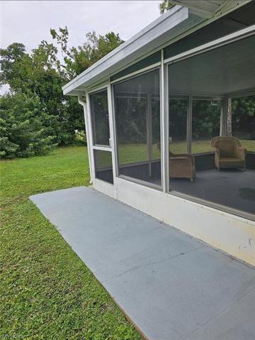 27 Palm BLVD, LEHIGH ACRES FL 33936