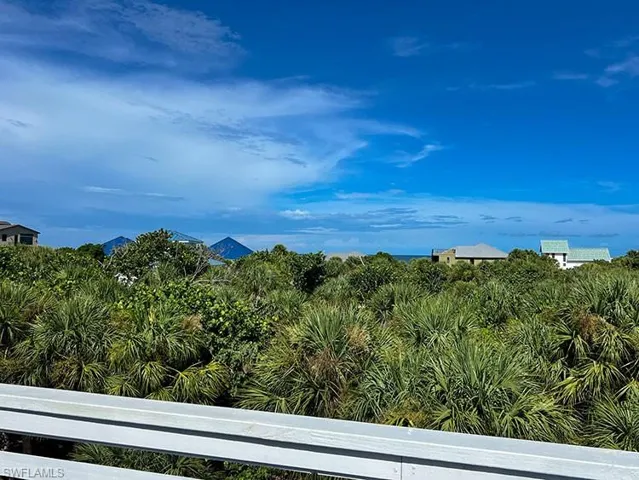 View of mountain feature