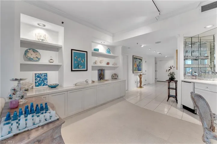 4951  Gulf Shore N BLVD, Naples, FL 34103