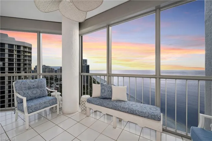 4951  Gulf Shore N BLVD, Naples, FL 34103