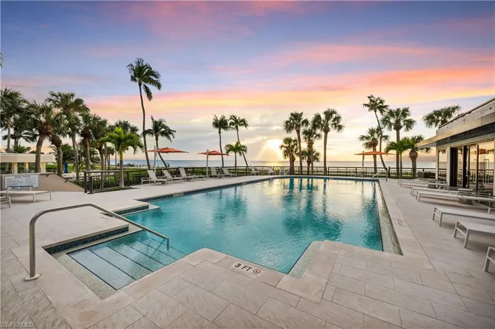 4951  Gulf Shore N BLVD, Naples, FL 34103