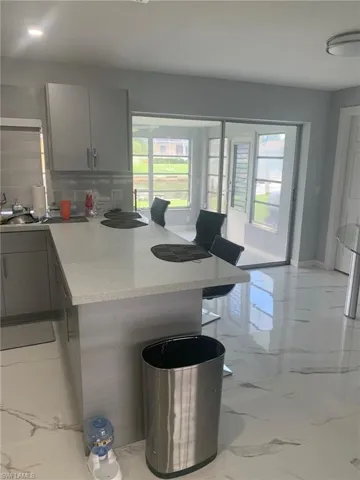 2214 Se 14th Ter, Cape Coral, Florida 33990