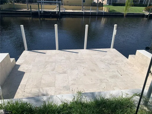 2214 Se 14th Ter, Cape Coral, Florida 33990