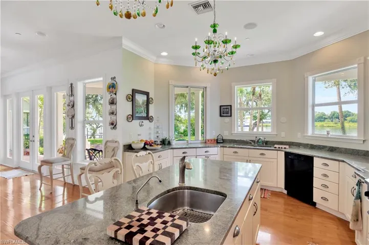 Island in Kitchen