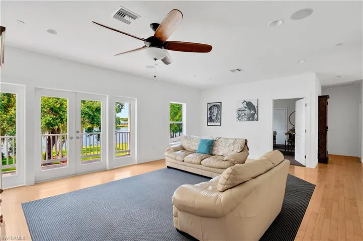 Bonus Room upstairs