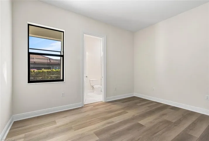 Guest bedroom 3 features ensuite bathroom/pool bathroom