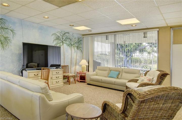 Clubhouse room