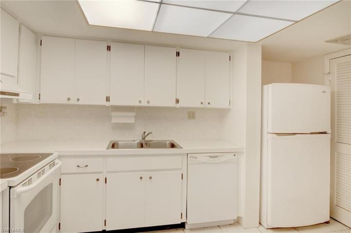 2264 Winkler AVE # 114, FORT MYERS FL 33901