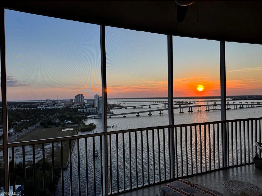 2743 1st ST, Fort Myers, FL 33916,225037368