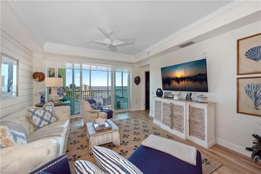 2743 1st ST, Fort Myers, FL 33916,225037368