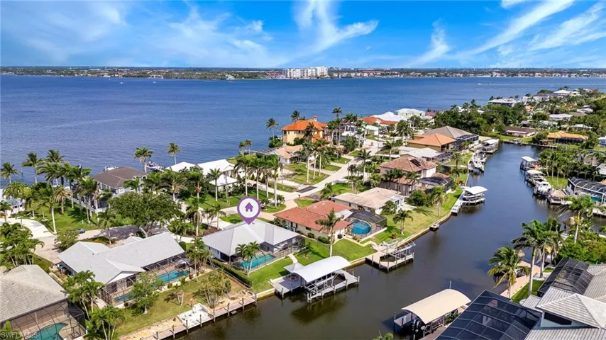 5630 Riverside Dr, Cape Coral, Florida 33904