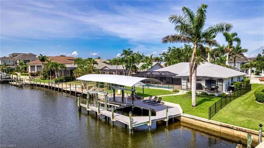 5630 Riverside Dr, Cape Coral, Florida 33904