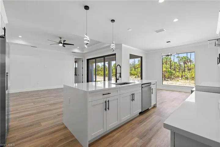 3463  14th AVE SE  , Naples, FL 34117