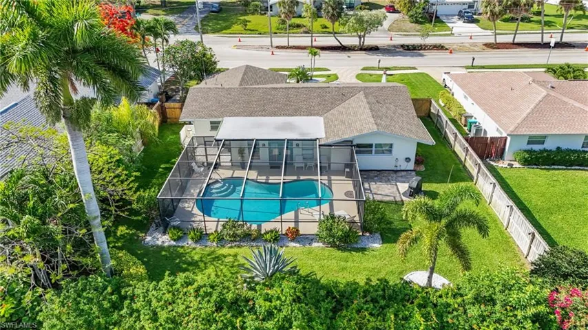 4116 Country Club Blvd, Cape Coral, Florida 33904