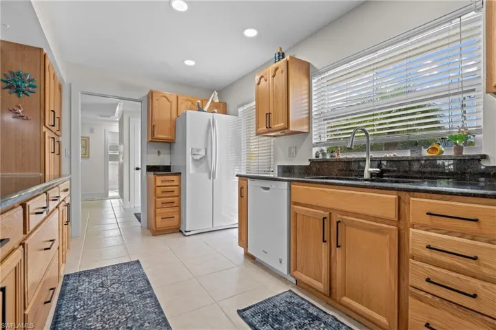 4116  Country Club  BLVD, Cape Coral, FL 33904