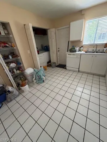 UNIT A KITCHEN