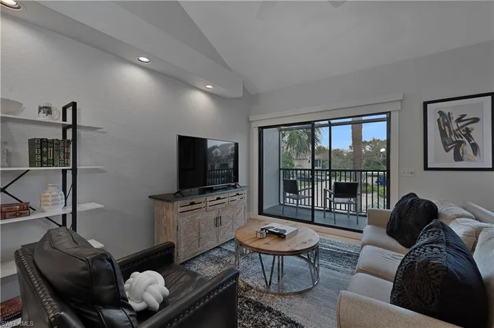 70 Emerald Woods Dr # K4, Naples Fl 34108
