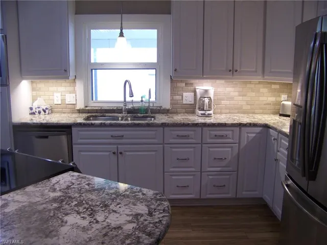 Under cabinet lighting