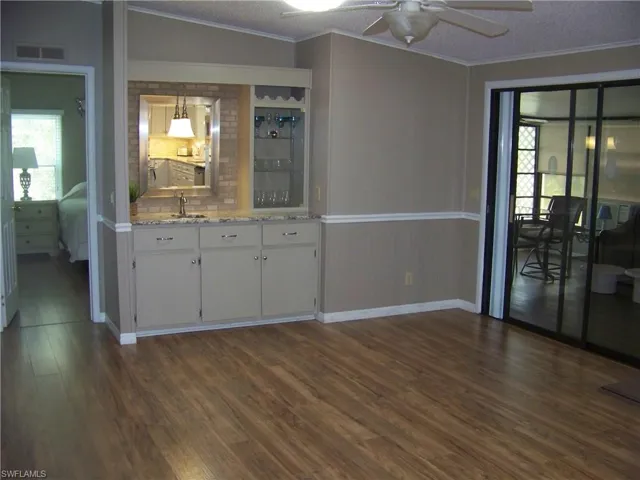 Large family room with wet bar