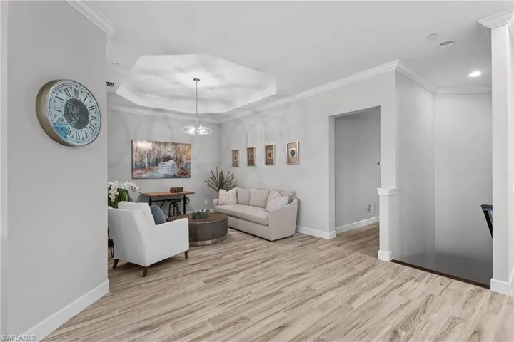 9673  Montelanico  LOOP, Naples, FL 34119