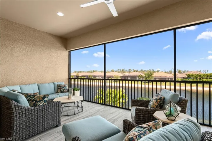 9673  Montelanico  LOOP, Naples, FL 34119