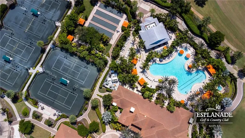 9673  Montelanico  LOOP, Naples, FL 34119
